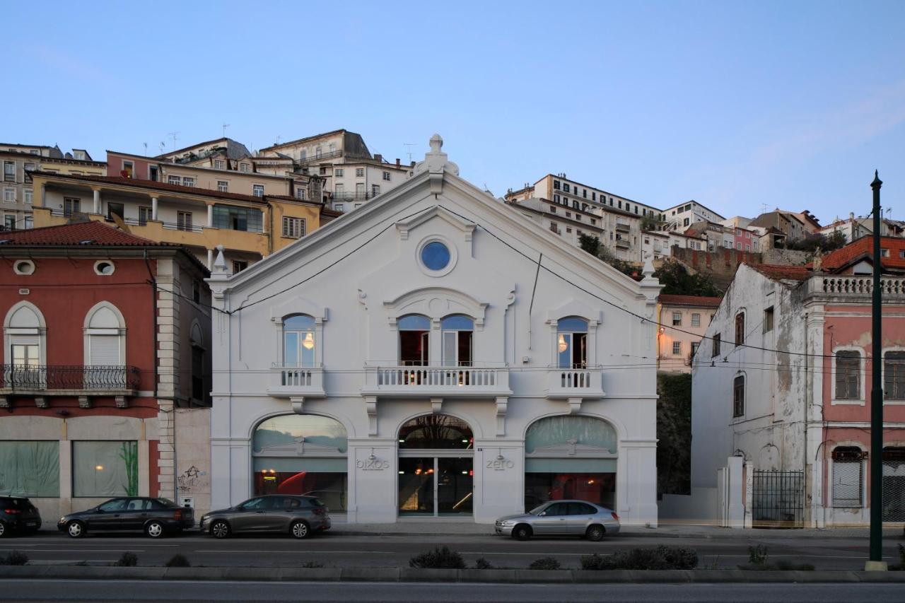 Zero Box Lodge Coimbra Luaran gambar