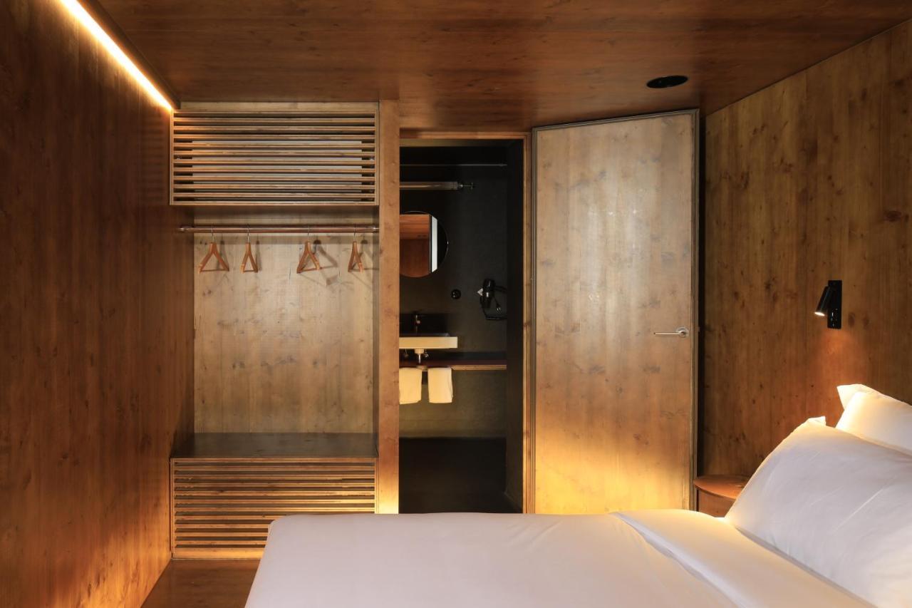 Zero Box Lodge Coimbra Luaran gambar