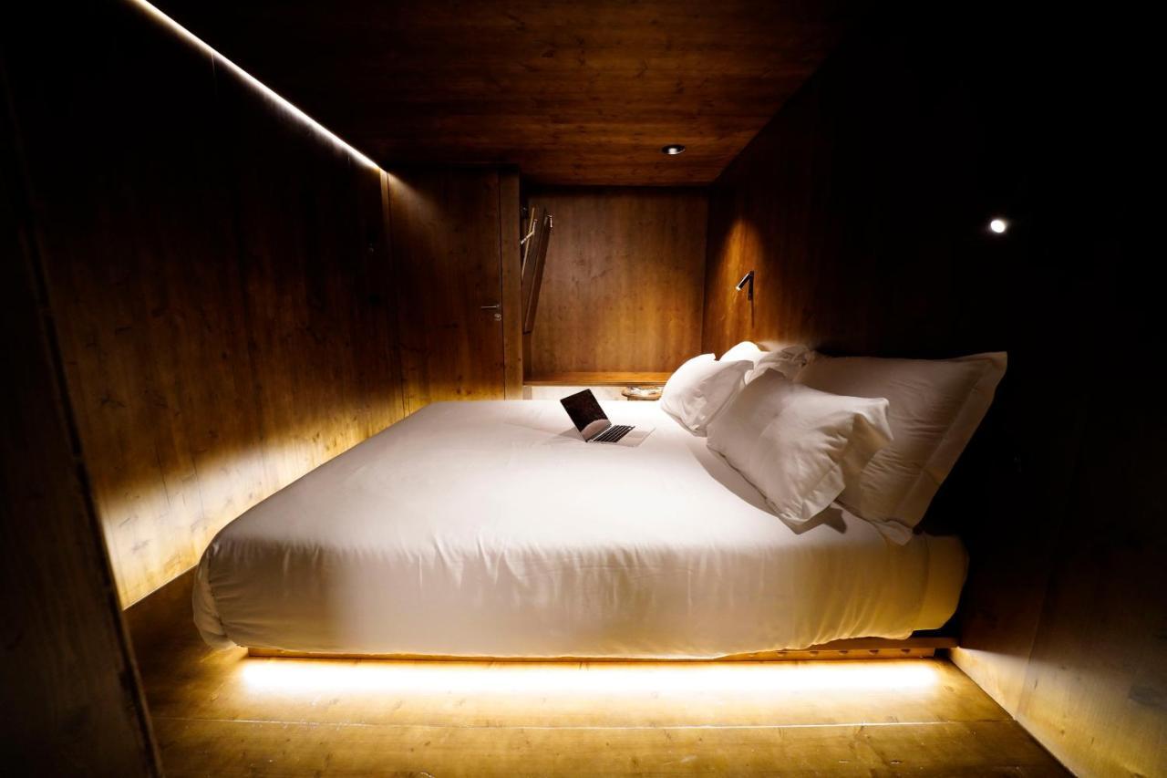 Zero Box Lodge Coimbra Luaran gambar