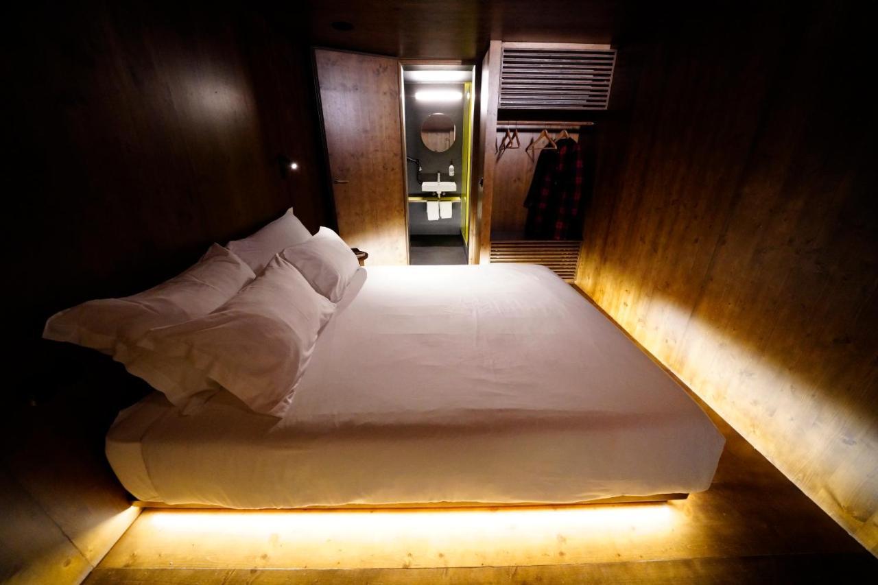 Zero Box Lodge Coimbra Luaran gambar
